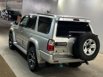 TOYOTA HILUX SURF