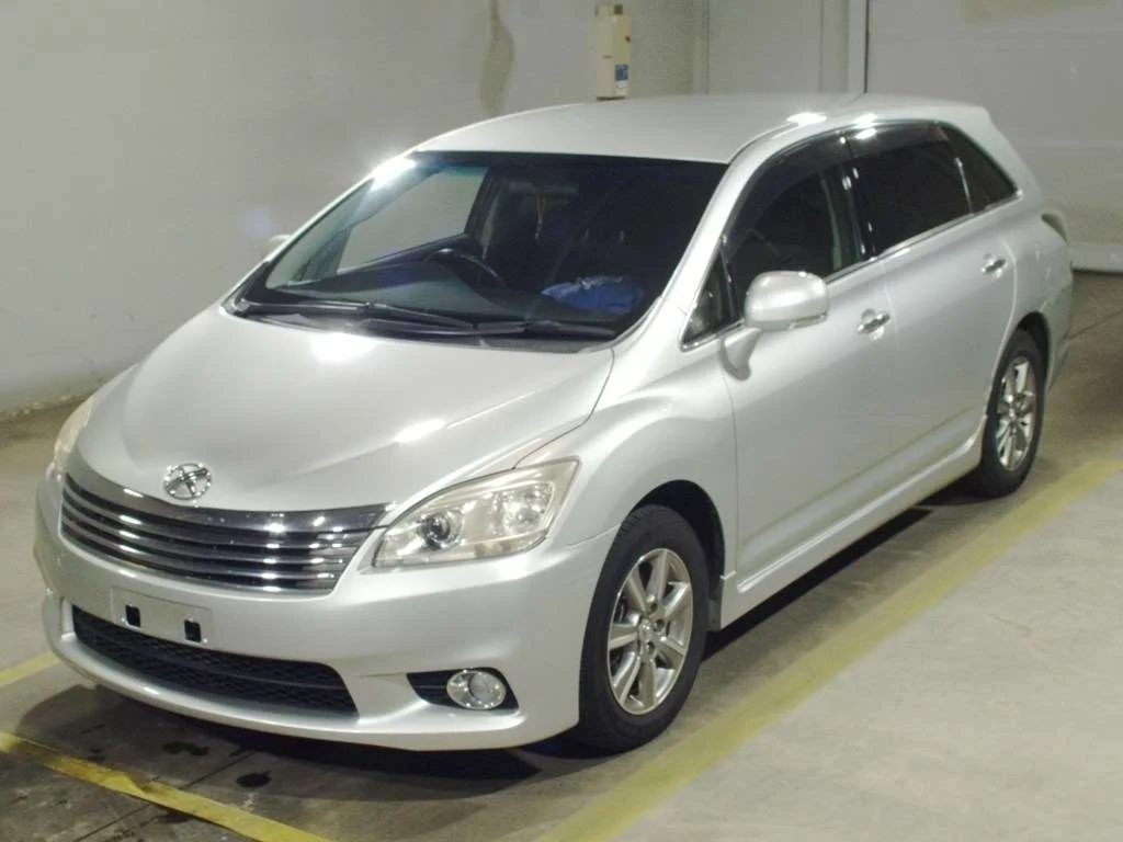 Toyota Mark X Zio  с аукциона в Японии