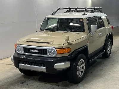 TOYOTA FJ CRUISER