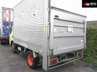 TOYOTA DYNA