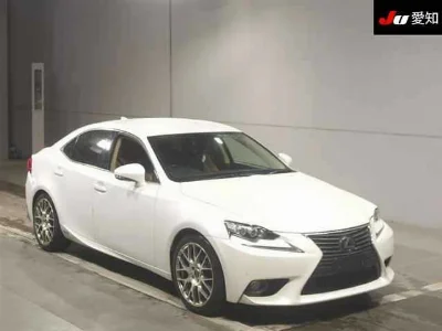 LEXUS IS