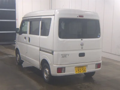 NISSAN CLIPPER VAN