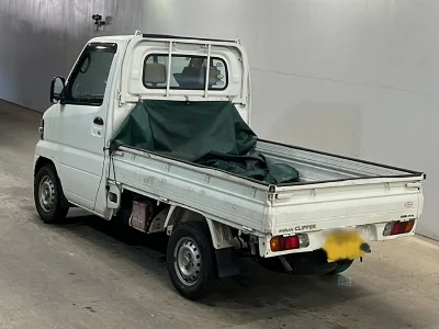 NISSAN CLIPPER TRUCK