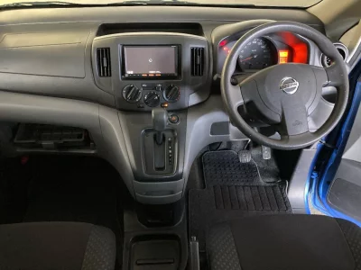 NISSAN NV200