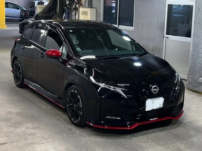 NISSAN AURA