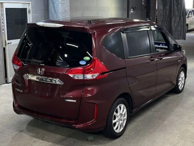 HONDA FREED
