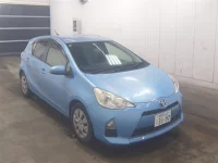 Цена авто Toyota Aqua с аукционов Японии, номер кузова NHP10, пробег 106 000, оценка 4