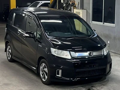 HONDA FREED SPIKE