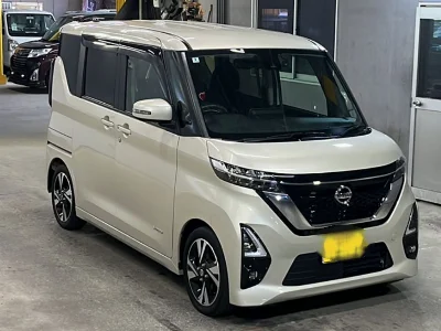 NISSAN ROOX