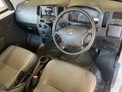 TOYOTA LITE ACE TRUCK