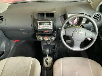 TOYOTA IST
