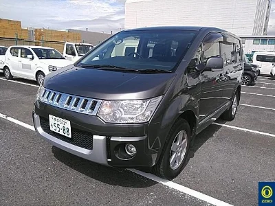 MITSUBISHI DELICA D5