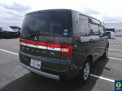 MITSUBISHI DELICA D5