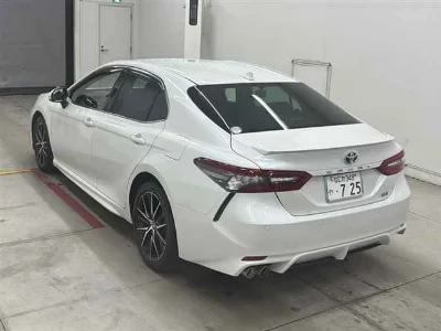 TOYOTA CAMRY