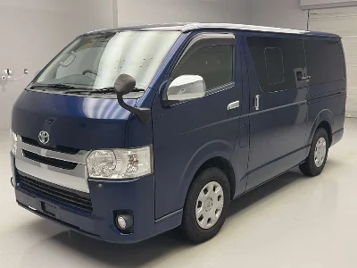 TOYOTA REGIUS VAN