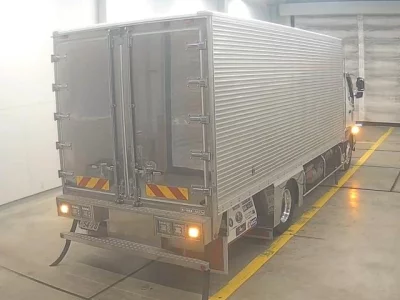 MITSUBISHI FUSO FIGHTER