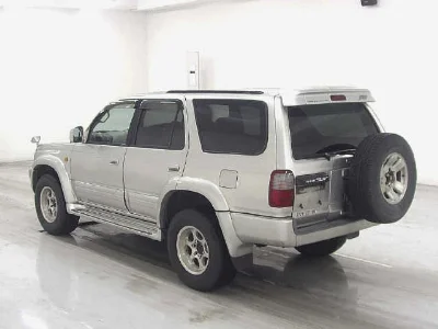 TOYOTA HILUX SURF