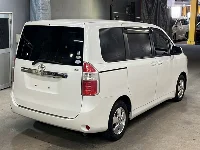 Цена авто Toyota Noah с аукционов Японии, номер кузова ZRR70G, пробег 137 000, оценка 2