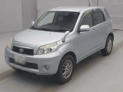 TOYOTA RUSH