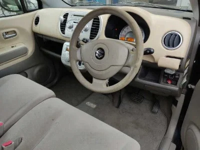 SUZUKI MRWAGON