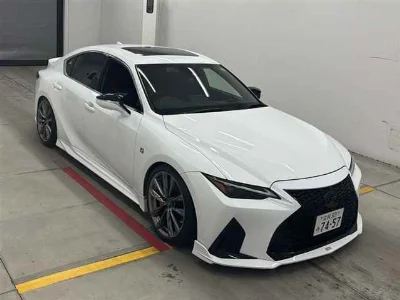 LEXUS IS