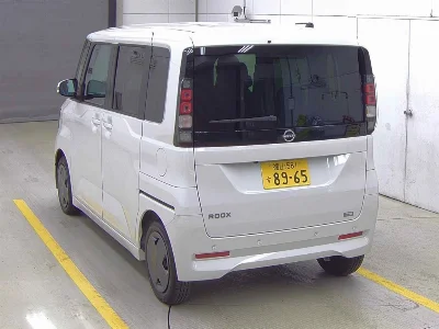 NISSAN ROOX