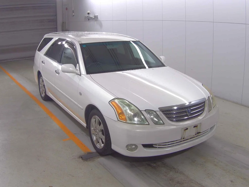 Toyota Mark II Wagon Blit  с аукциона в Японии