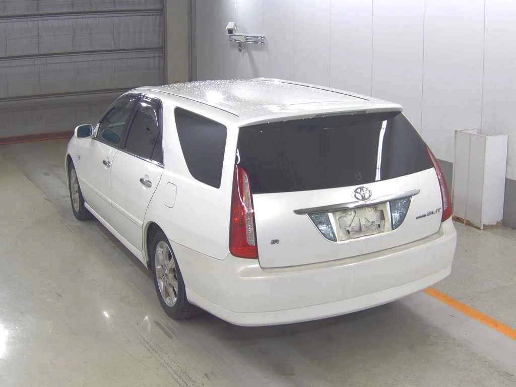 Toyota Mark II Wagon Blit  с аукциона в Японии