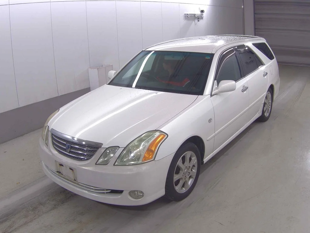 Toyota Mark II Wagon Blit  с аукциона в Японии