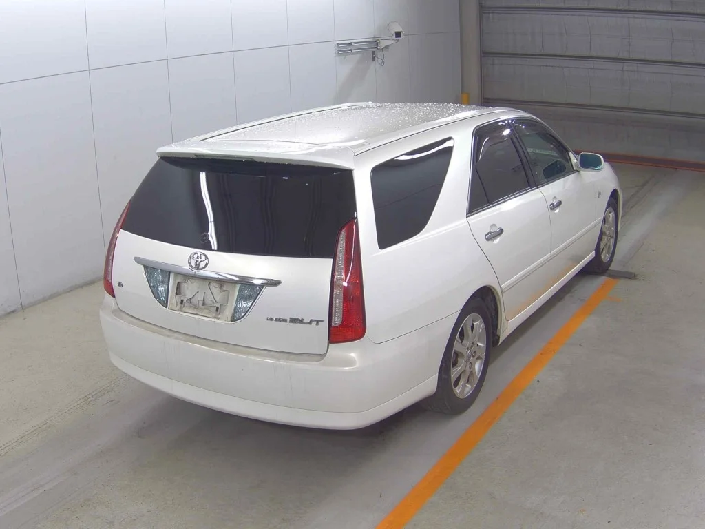 Toyota Mark II Wagon Blit  с аукциона в Японии
