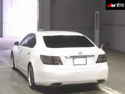 LEXUS LS