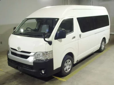 TOYOTA HIACE