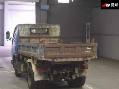 MITSUBISHI CANTER