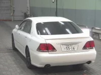 Цена авто Toyota Crown с аукционов Японии, номер кузова GRS180, пробег 106 000, оценка 8