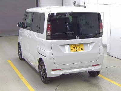 NISSAN ROOX