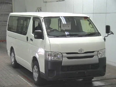 TOYOTA HIACE VAN