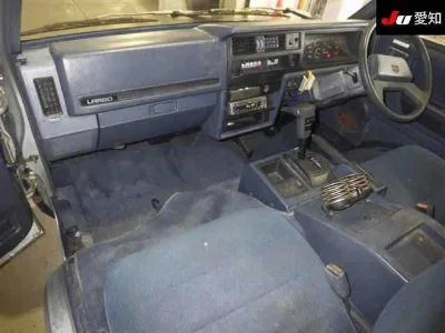 NISSAN LARGO