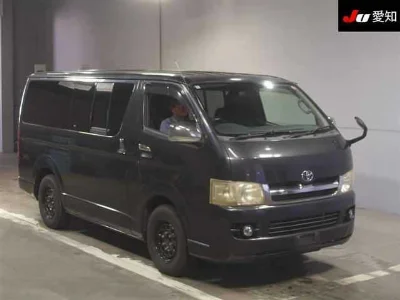 TOYOTA HIACE VAN