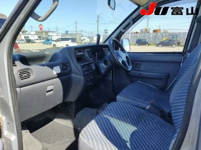 DAIHATSU HIJET VAN