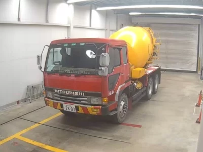 MITSUBISHI FUSO