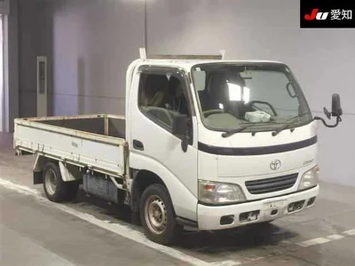 TOYOTA DYNA