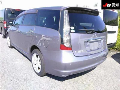MITSUBISHI GRANDIS