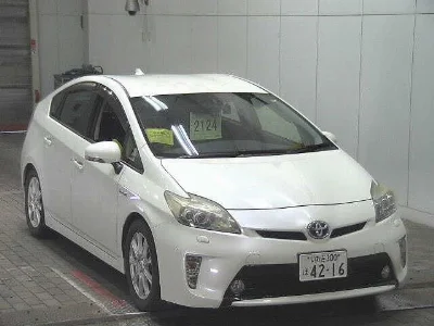 TOYOTA PRIUS