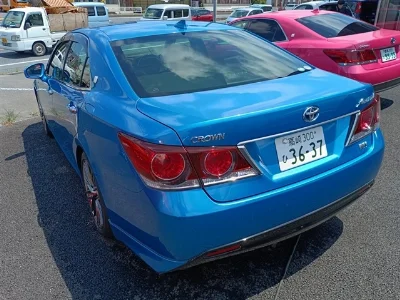 TOYOTA CROWN