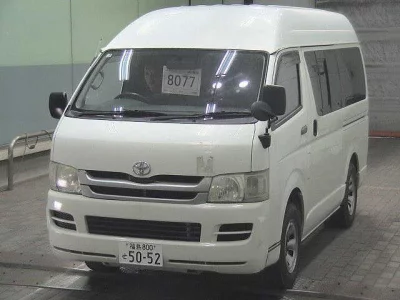 TOYOTA HIACE VAN