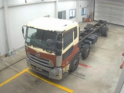 NISSAN UD