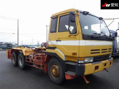 NISSAN UD