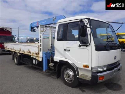 NISSAN UD