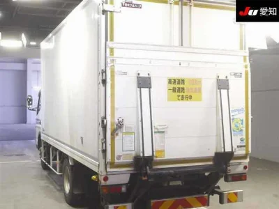 MITSUBISHI CANTER