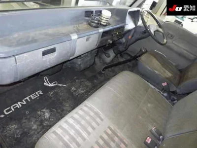 MITSUBISHI CANTER